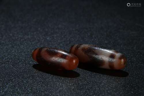 x2 antique Dei beads; Tibet