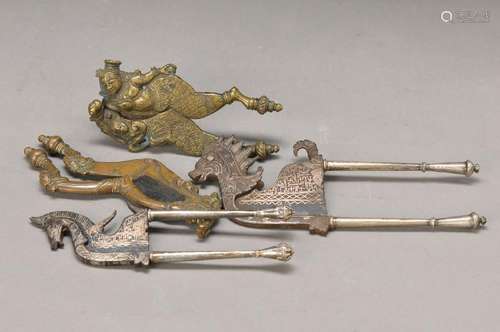 4 Betel nut cracker, Bali/Sumatra, around 1900, brass/