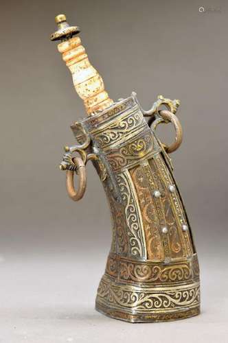 Powder flask, Morocco, around 1900, horn with metal