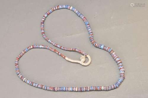 necklace, Murano/Italy, around 1930, of small bicolor