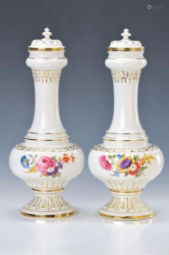 2 lidded vases, Meissen, around 1900, polychrome