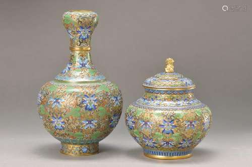 2 Cloisonné-vases, China, 20th c