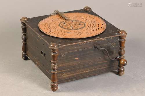 2 perforated disc players, 19.th c., manufacture