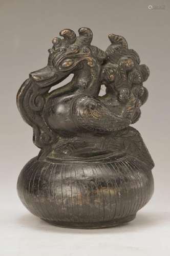 Large weight, India, 19.th c., Bronze, full cast