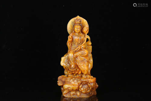 A TIANHUANG STONE GUANYIN SHAPED ORNAMENT
