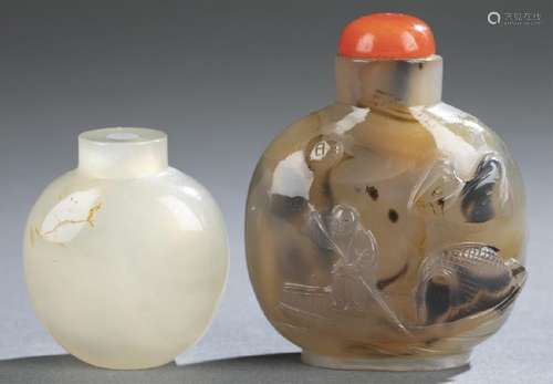 2 Agate snuff bottles.