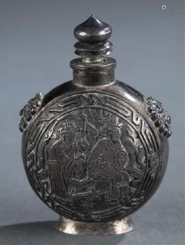 Silver alloy snuff bottle.