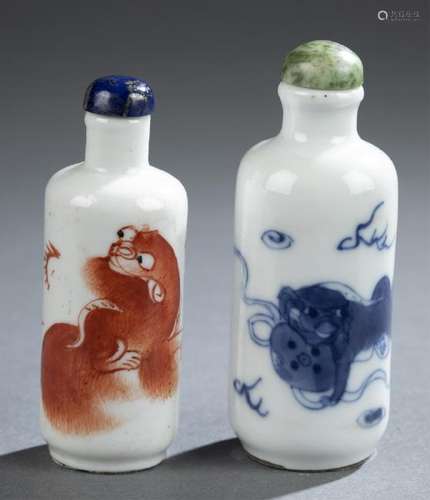 2 Porcelain snuff bottles.