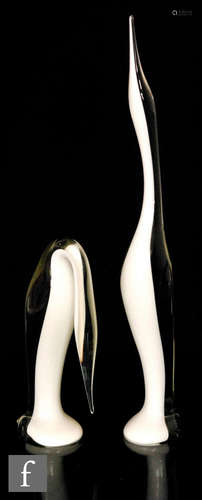 A pair of stylised post war Italian Murano glass birds by Venier,