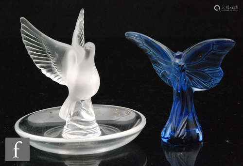 A later 20th Century Lalique pin dish in the Thalie design,