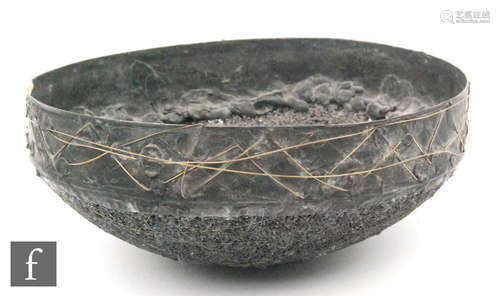 A later 20th Century Pate de Verre bowl designed by Heike Robertson in pale grey with a metal rim,