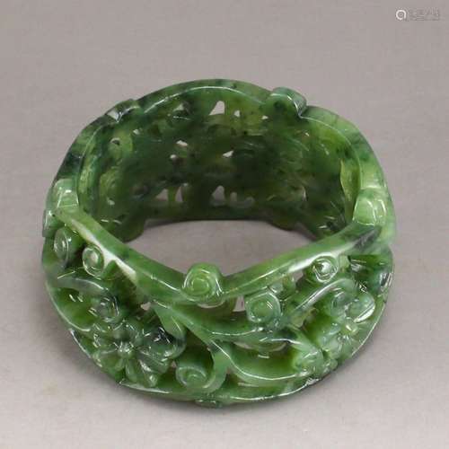 Beautiful Openwork Chinese Green Hetian Jade Bracelet