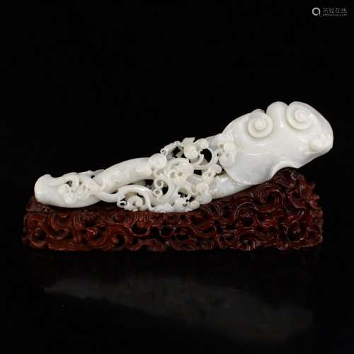 Superb Openwork Chinese Qing Dy Hetian Jade Ruyi Statue