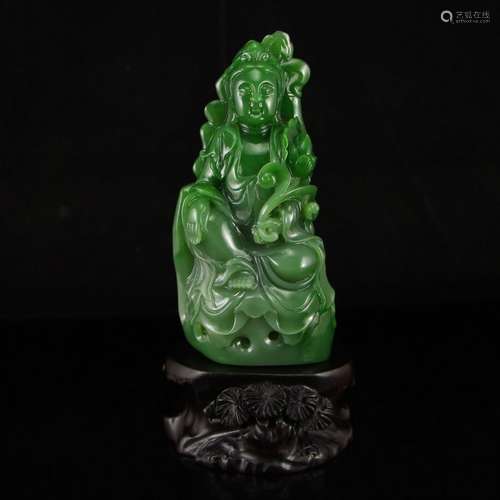 Superb Natural Green Hetian Jade Kwan-yin Statue