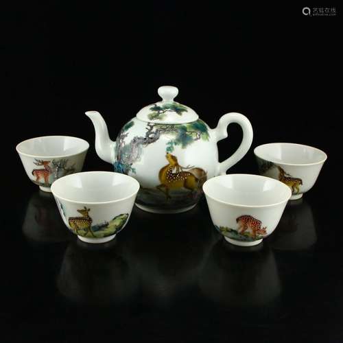 A Set Chinese Famille Rose Porcelain Teapot & Cups