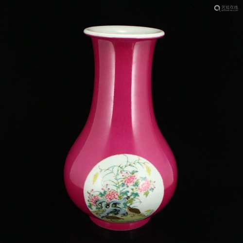 Beautiful Rouge Glaze Famille Rose Porcelain Vase