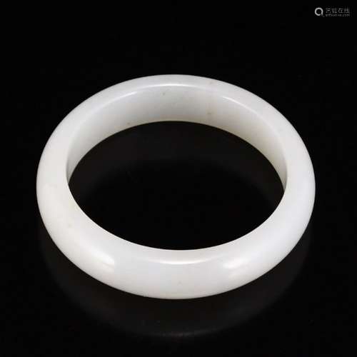 Inside Diameter 55 mm Chinese Hetian Jade Bracelet