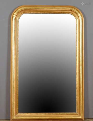 Miroir. Encadrement mouluré. Bois doré. Dimensions…