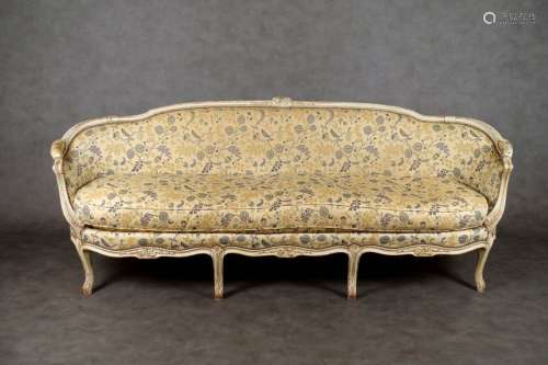 Canapé corbeille de Style Louis XV. Large dossier …