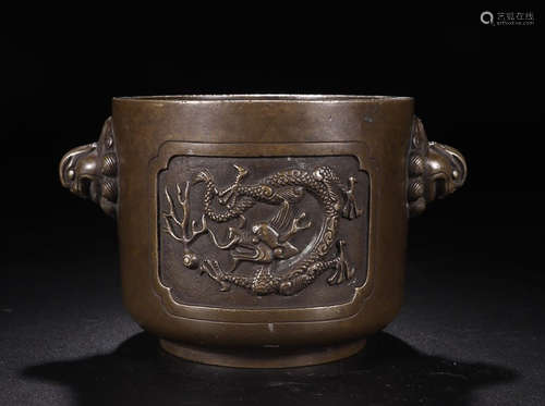 A BRONZE CENSER WITH DRAGON&BEAST PATTERN