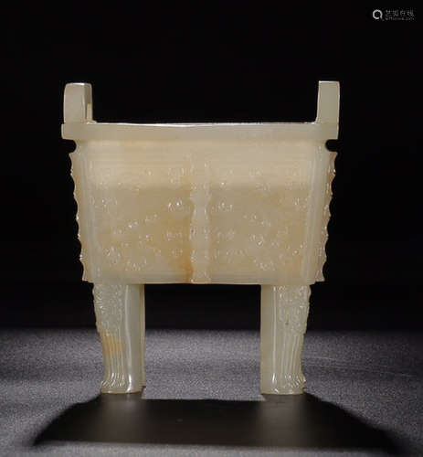 A HETIAN JADE DING STYLE CENSER