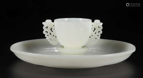 A SET OF HETIAN JADE TEA CUP&SAUCER