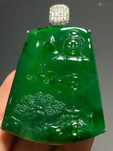 AN ICE SUN GREEN JADEITE KANDSCAPE PENDANT