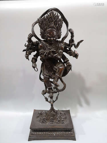 A RED BRONZE 'THREE-HEADED&EIGHT-ARMED