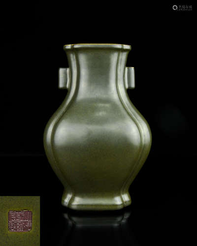 A Chinese Tea-Dust Glazed Porcelain Vase