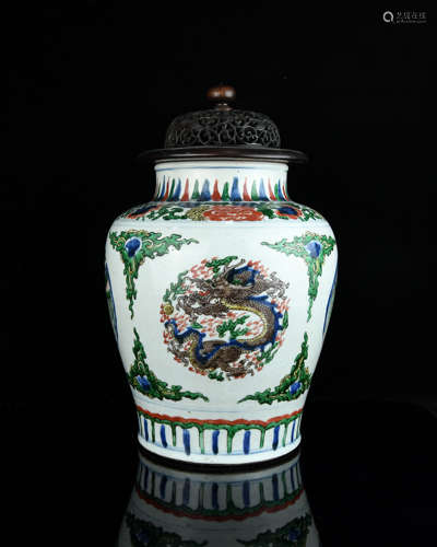 A Chinese Wu-Cai Porcelain Jar with Cover