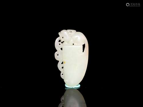 A Chinese Carved Jade Pendant