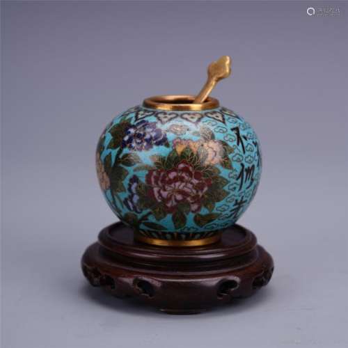 A Chinese Enamelled Brush Washer with Floral Motif