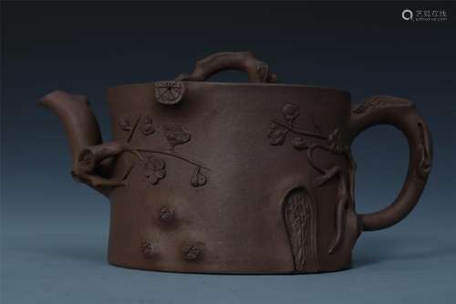 A Chinese Zisha Teapot