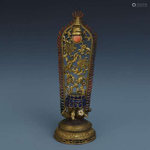 A Gilt Bronze Mandorla Inlaid with Treasure Stone