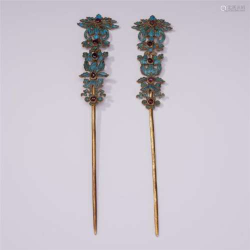 A Pair of Chinese  Silver Gilt  Bird Feather Hair Pins