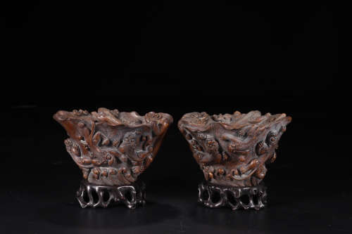 A PAIR OF BAMBOO VESSELS WITH DRAGON PATERN CARVING