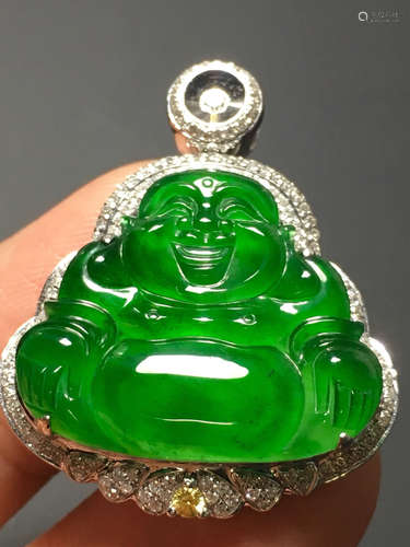 A GREEN JADEITE BUDDHA SAPED PENDANT, TYPE A