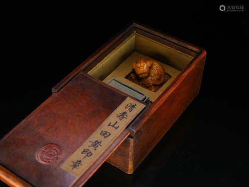 A TIANHUANG STONE SEAL WITH FEN ZHOU MARK