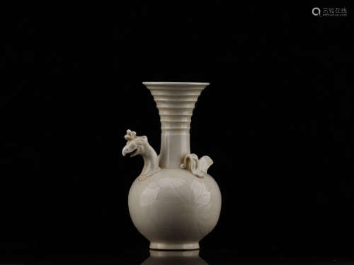 A DING YAO VASE OF FOWL PATTERN