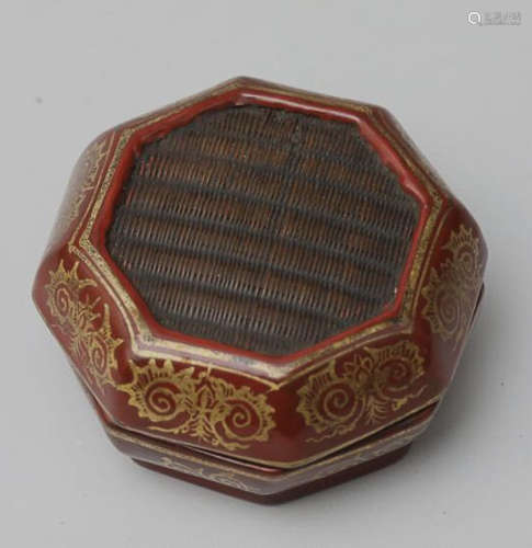A BAMBOO POMANDER BOX WITH RED LACQUER&GOLD-PAINTED DESIGN