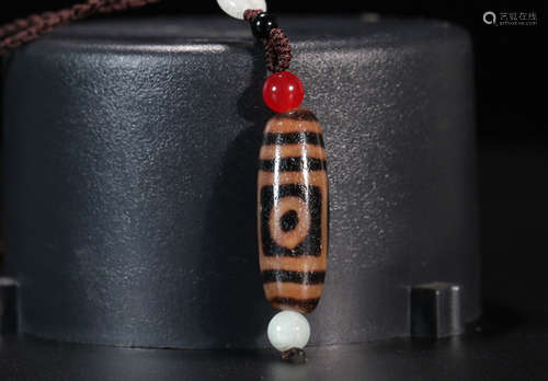 A TWO EYE DZI BEAD