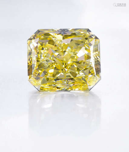6.63 克拉方形彩黃鑽石一顆