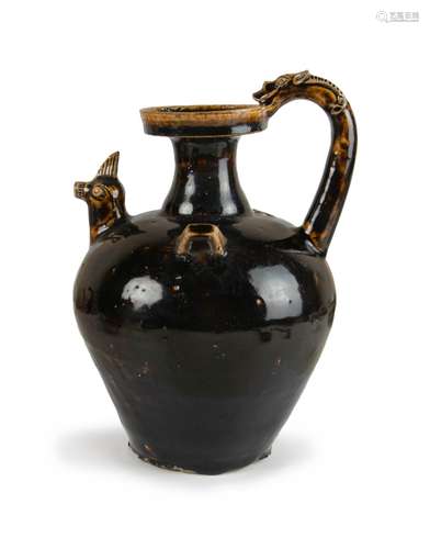 A YAOZHOU BLACK-GLAZED LOBED EWER