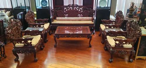 SET OF EIGHT CARVED DRAGON LIVING ROOM SET