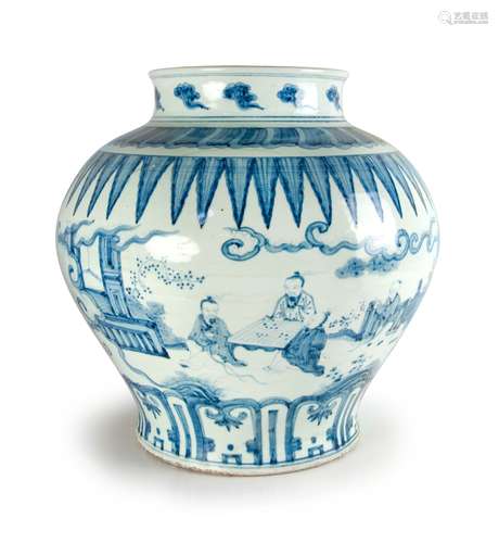 A LARGE CHINESE BLUE AND WHITE BALUSTER JAR