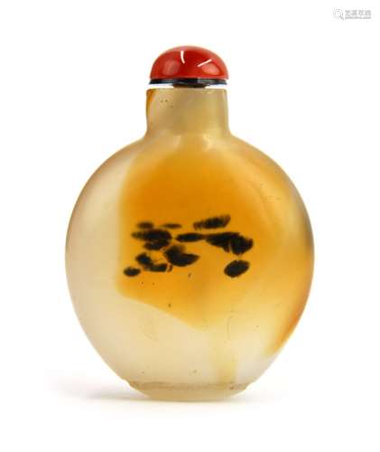 MOULDED AMBER GLASS SNUFF BOTTLE