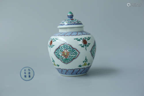 A DOUCAI PORCELAIN JAR WITH COVER AND YONGZHENG MARKING