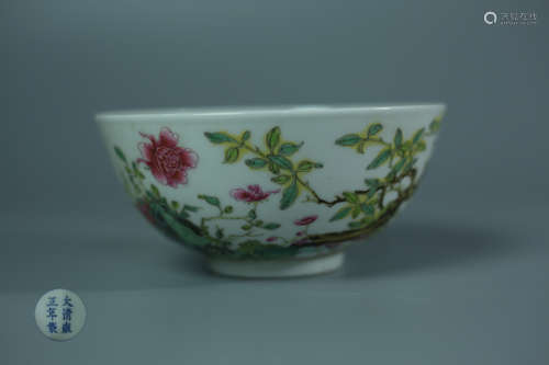 A FAMILLE ROSE BOWL WITH SCENERY PATTERNS AND YONGZHENG MARKING