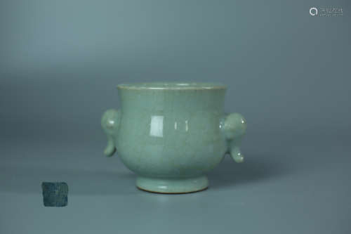 A GE KILN CENSER WITH ELEPHANT SHAPE HANDLES AND QIANLONG MARKING