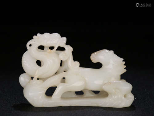 A HETIAN JADE DRAGON HORSE SHAPE CARVED ORNAMENT